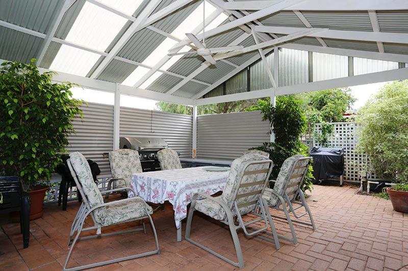 Jacaranda Guest House Busselton Kültér fotó